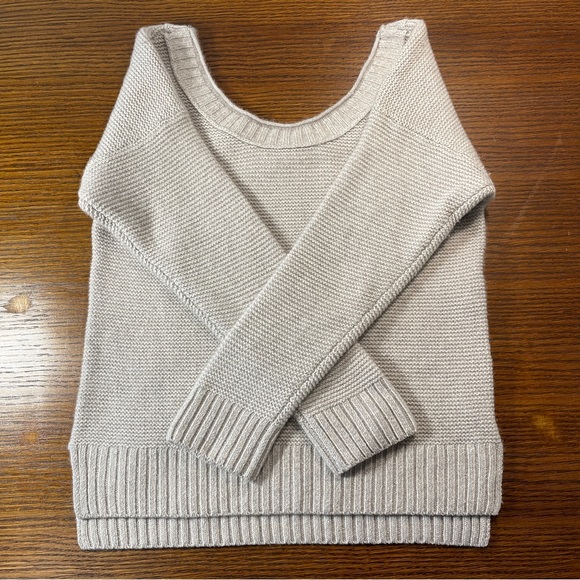 NWOT | Club Monaco 100% Italian Cashmere Sweater - Picture 5 of 7